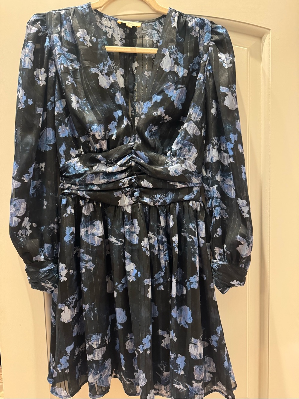 Elan Black Dress with Blue Floral Print, Long Sleeves size XS but can fit a S!